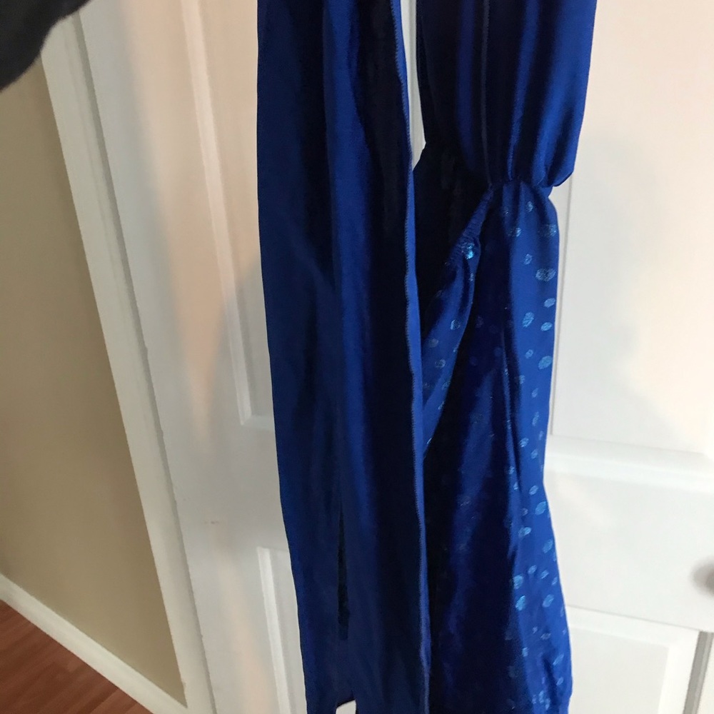 Dress - Picture 9 of 13